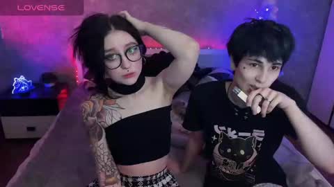 Snapshot of drillhouse_ chatting on 12.17.24 Tara Sonny online show from 12.17.24