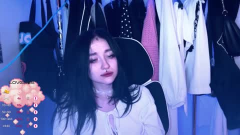 Snapshot of drillhouse_ chatting on 10.22.25 Tara Sonny online show from 10.22.25