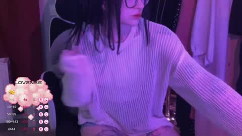 Snapshot of drillhouse_ chatting on 11.07.25 Tara Sonny online show from 11.07.25