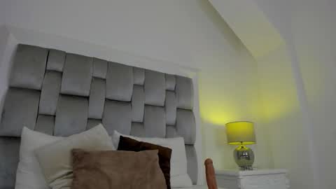 drinklau18 online show from 11.26.25