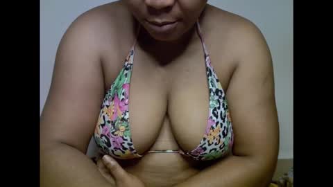 Snapshot of drippingnwet chatting on 02.01.26 drippingnwet online show from 02.01.26