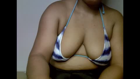 Snapshot of drippingnwet chatting on 02.01.26 drippingnwet online show from 02.01.26