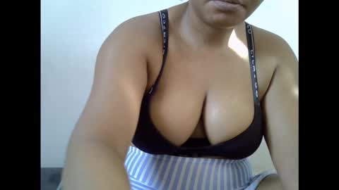 Snapshot of drippingnwet chatting on 02.07.26 drippingnwet online show from 02.07.26