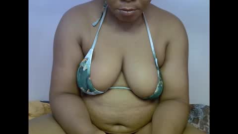 Snapshot of drippingnwet chatting on 02.11.26 drippingnwet online show from 02.11.26