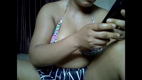 Snapshot of drippingnwet chatting on 03.12.26 drippingnwet online show from 03.12.26