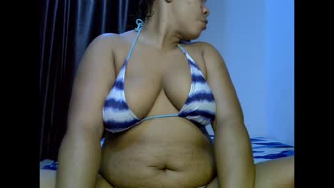 Snapshot of drippingnwet chatting on 04.02.26 drippingnwet online show from 04.02.26