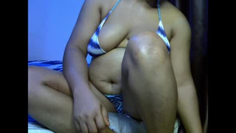 Snapshot of drippingnwet chatting on 04.03.26 drippingnwet online show from 04.03.26