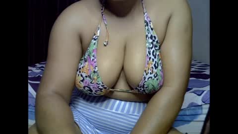 Snapshot of drippingnwet chatting on 04.04.26 drippingnwet online show from 04.04.26