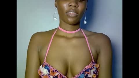 Snapshot of drippingpussy__ chatting on 10.22.25 drippingpussy__ online show from 10.22.25