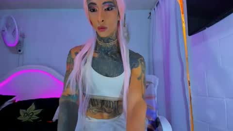 drippyorlove online show from 09.15.25