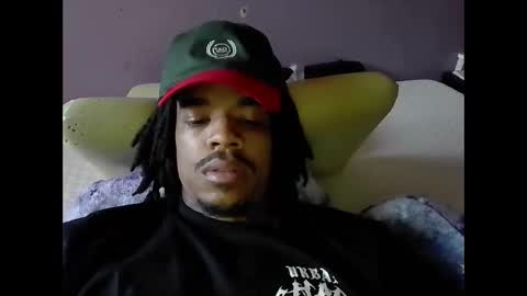 Snapshot of dripthehit chatting on 12.20.24 dripthehit online show from 12.20.24