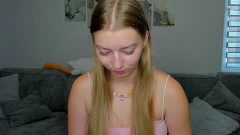 Snapshot of drivecrazy chatting on 08.05.26 Hanna online show from 08.05.26