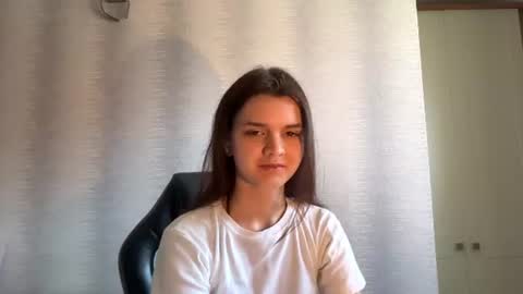 Snapshot of drizzlepuff chatting on 07.10.26 Anna online show from 07.10.26