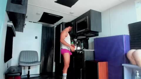 Snapshot of drizzys_room chatting on 12.19.25 DirtyDrizzy online show from 12.19.25