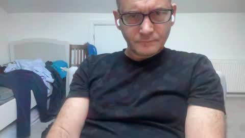 Snapshot of drnickarman chatting on 12.03.25 Nick online show from 12.03.25