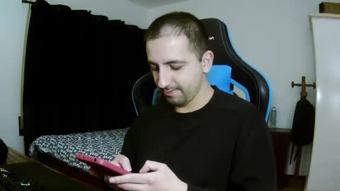 Snapshot of droooooones chatting on 12.03.24 droooooones online show from 12.03.24