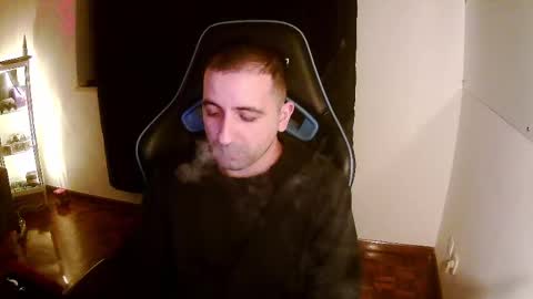 Snapshot of droooooones chatting on 03.06.25 droooooones online show from 03.06.25