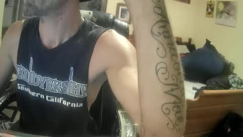 Snapshot of druedowm chatting on 09.28.25 druedowm online show from 09.28.25