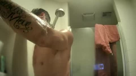 Snapshot of druedowm chatting on 10.21.25 druedowm online show from 10.21.25