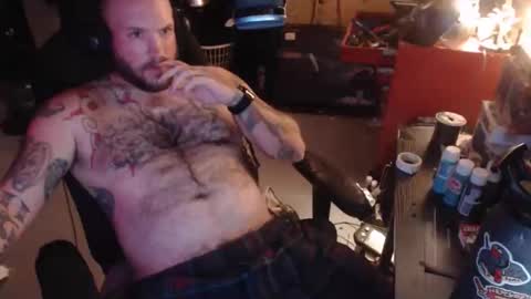 Snapshot of drzzzk chatting on 11.06.25 drzzzk online show from 11.06.25