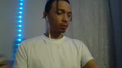 Snapshot of dubz07 chatting on 05.14.26 dubz07 online show from 05.14.26