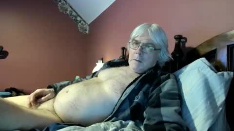 Snapshot of dug38 chatting on 04.28.26 Doug online show from 04.28.26