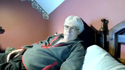 Snapshot of dug38 chatting on 05.03.26 Doug online show from 05.03.26