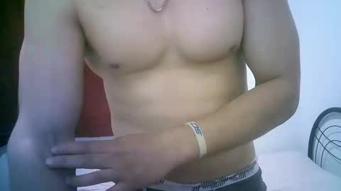 Snapshot of duhe1234 chatting on 09.25.25 duhe1234 online show from 09.25.25