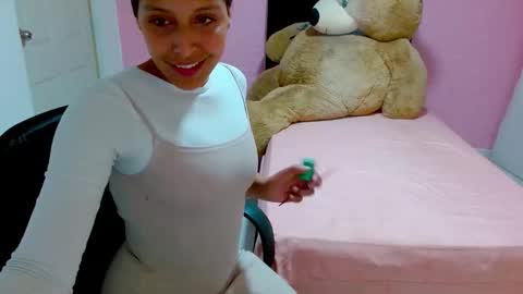 dulce1609 online show from 02.21.25