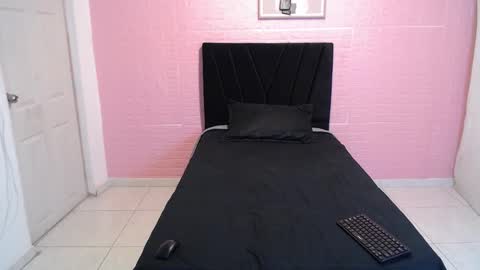 dulce1609 online show from 11.26.25