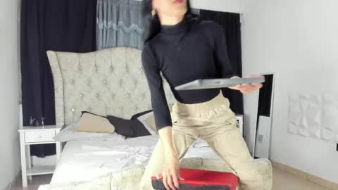 Dulce Alexandra online show from 04.30.26