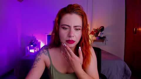 Snapshot of dulce_charlottee chatting on 12.15.24 DULCE online show from 12.15.24