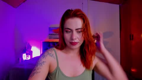 Snapshot of dulce_charlottee chatting on 12.26.24 DULCE online show from 12.26.24