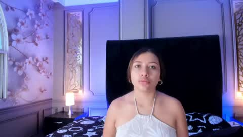 Snapshot of dulce_girls chatting on 05.13.26 Dulce online show from 05.13.26