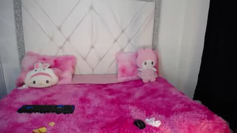 Snapshot of dulce_kiy chatting on 05.19.26 dulce_kiy online show from 05.19.26
