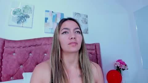 Dulce  online show from 01.17.25