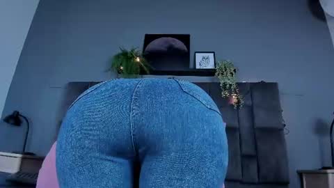 Snapshot of dulceaurora_ chatting on 06.12.26 DULCE AURORA online show from 06.12.26