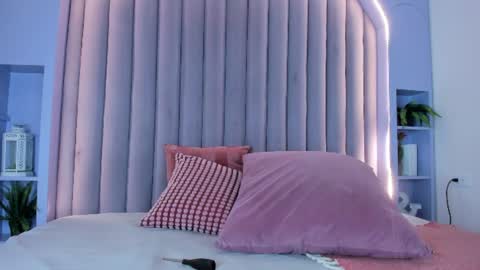 Snapshot of dulceaurora_ chatting on 07.15.26 DULCE AURORA online show from 07.15.26