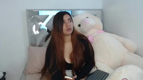 Snapshot of dulcejoness chatting on 05.20.26 dulcejoness online show from 05.20.26