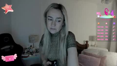 Snapshot of dulcejulia chatting on 09.14.25 Sweetnina online show from 09.14.25