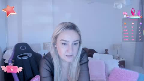 Snapshot of dulcejulia chatting on 09.29.25 Sweetnina online show from 09.29.25