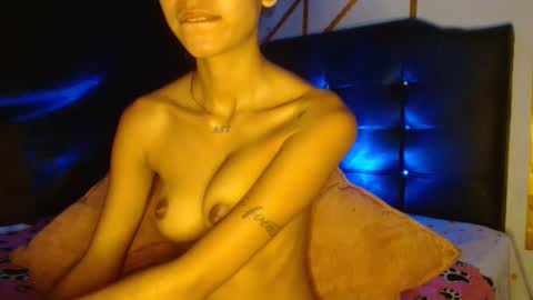 dulcelatina222 online show from 10.01.25