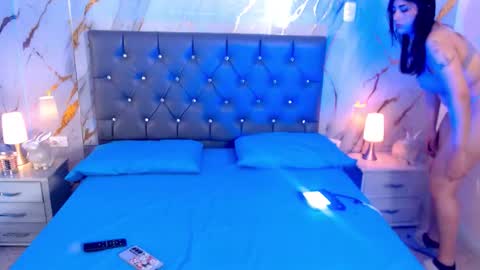 Abril Cruz online show from 10.01.25