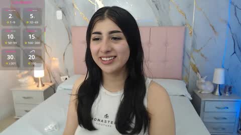 Abril Cruz online show from 10.21.25