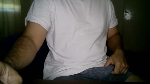 Snapshot of dumout33 chatting on 10.14.25 Sergio online show from 10.14.25