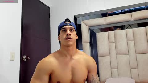 duran_dhikol1 online show from 12.19.24