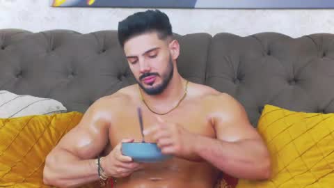 Dustin online show from 04.10.26