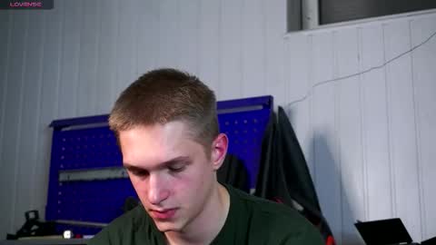 Dustyn online show from 11.05.25