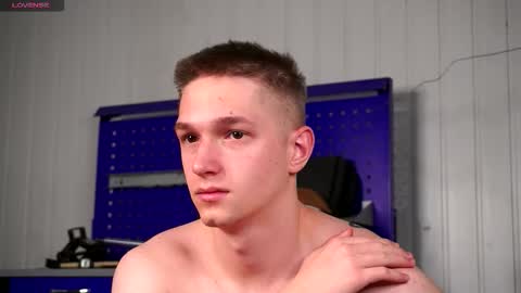 Dustyn online show from 12.20.25