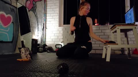 DUTTY IGYAL online show from 03.09.25